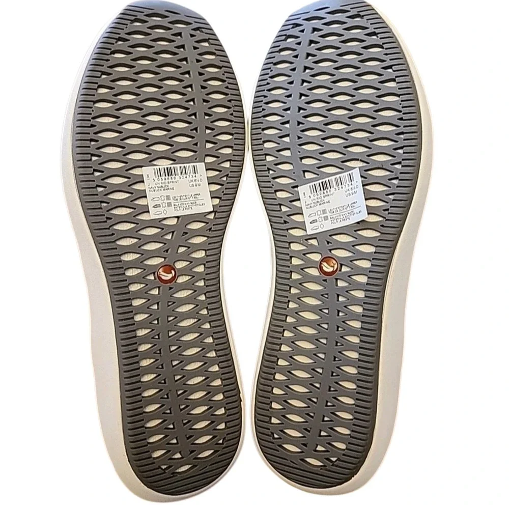 Clarks Women's Un Rio Sprint Sneaker Navy Nubuck Marine‎ Size 7.5 NEW